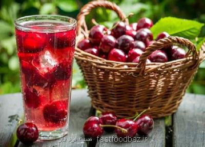 محققان کانادایی می گویند؛ نوشیدن آب آلبالو سبب بهبود عملکرد ورزشی می شود