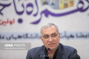 وزیر بهداشت: کلیه خدمات در مناطق زلزله زده خوی رایگان است