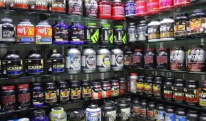 سازمان غذا و دارو اعلام كرد؛ فروش مکمل در باشگاه های ورزشی ممنوع می باشد