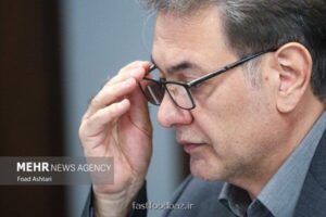 خاطره شهدا چراغ راه آینده است